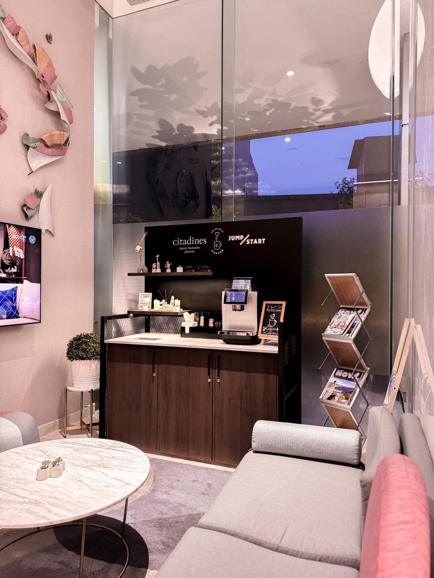 Citadines Gatot Subroto Jacarta Exterior foto